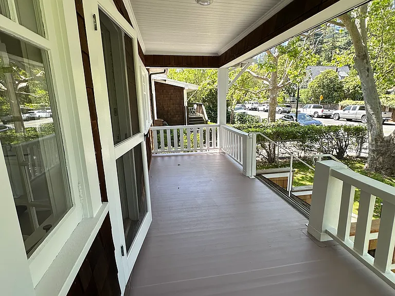 35 Poplar Ave — Photo 7