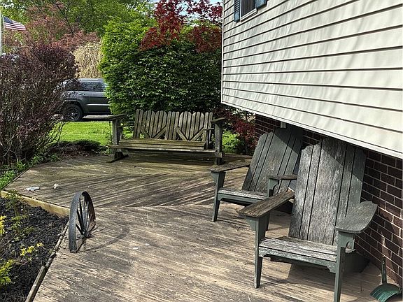3rd image of 3979 Ridgelea Dr