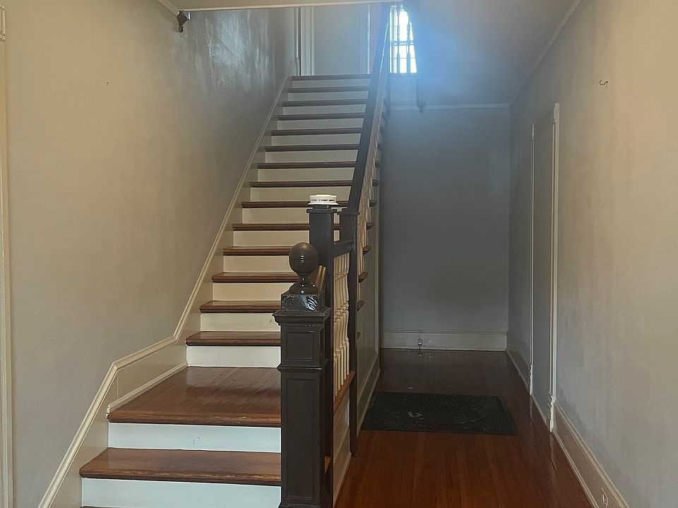 1st image of 181 High St #1