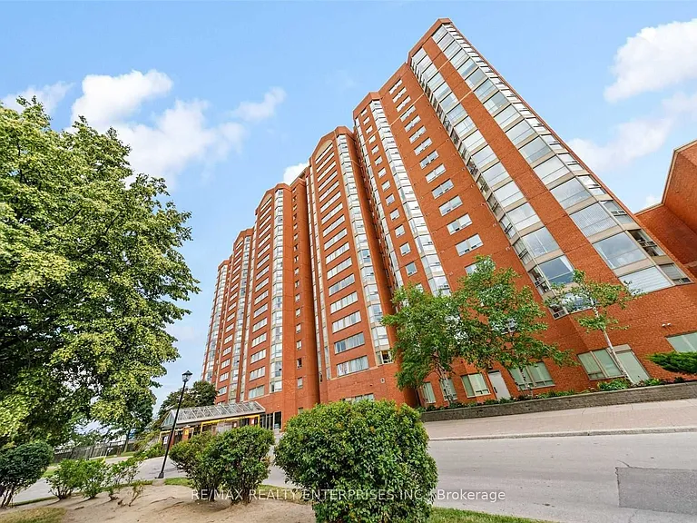 2466 Eglinton Ave E #LPH8 — Photo 1