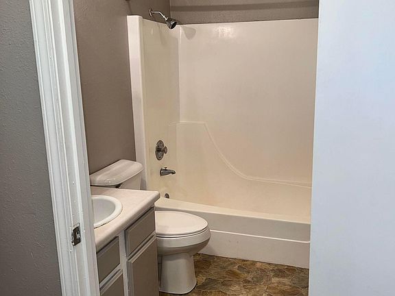 3rd image of 303 Homewood St