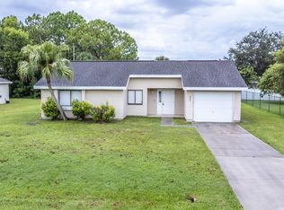462 SW Peach St, Port Saint Lucie, FL 34983
