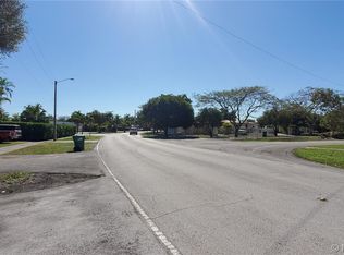 9930 SW 77th Dr, Miami, FL 33173