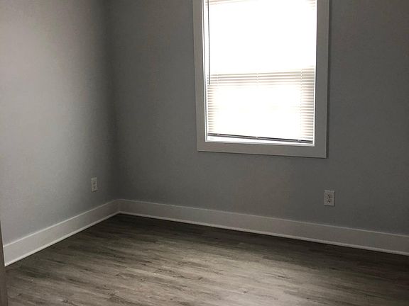 4th image of 101 Apricot St