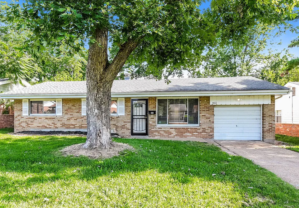 933 Lebon Dr