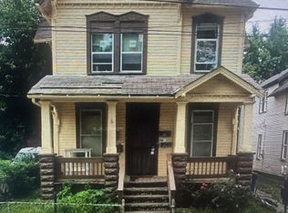 Townsend, Cleveland, OH 44104