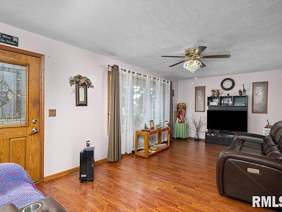 3rd image of 11062 140th Street Pl