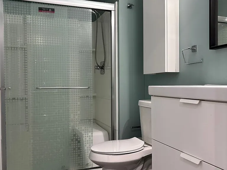 44 E Utica St — Photo 9