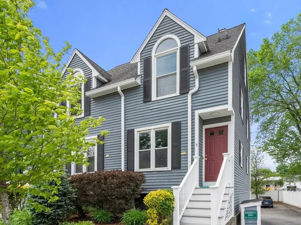 9 School St Unit 9, Natick, MA 01760