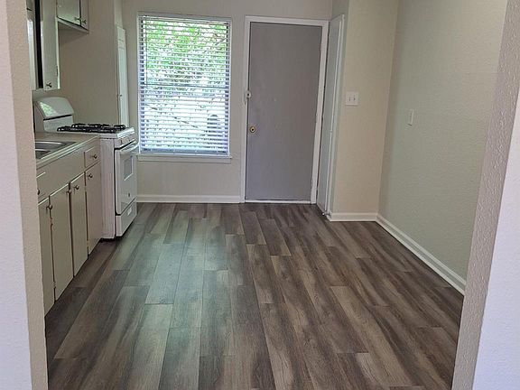 3rd image of 3357 Frick Rd APT 2