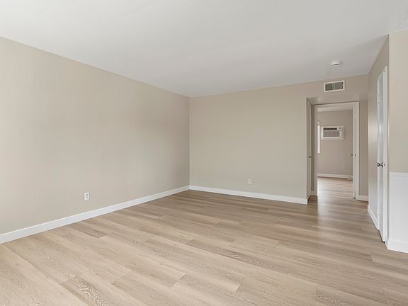 5th image of 1271 Coronado Dr APT 2