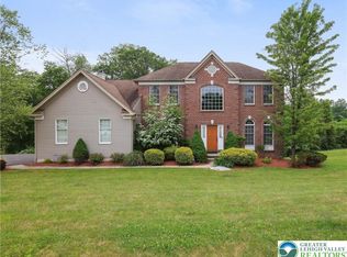 638 Stratton Dr, East Stroudsburg, PA 18302