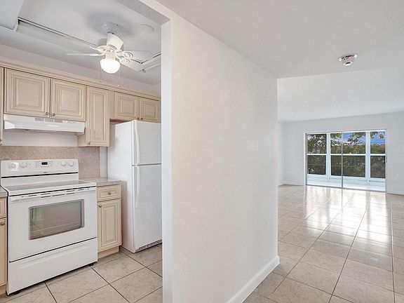 3rd image of 8880 Sunrise Lakes Boulevard #312