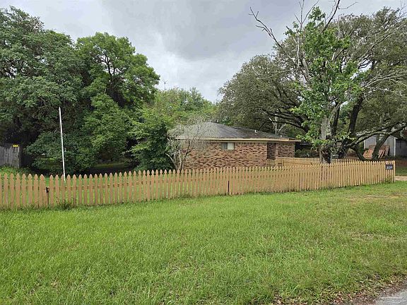 5th image of 5802 Winifred Ave