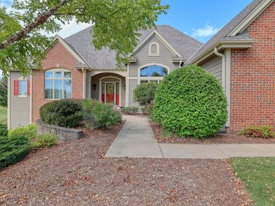 W282N4343 Somerset LANE, Pewaukee, WI, 53072