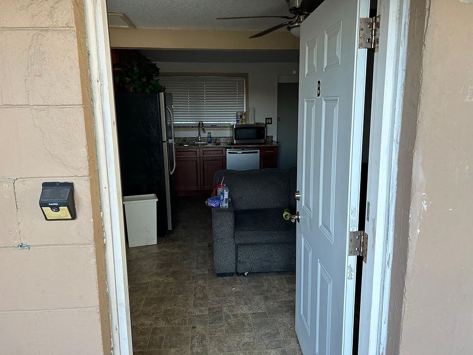 1st image of 1431 45th St #B