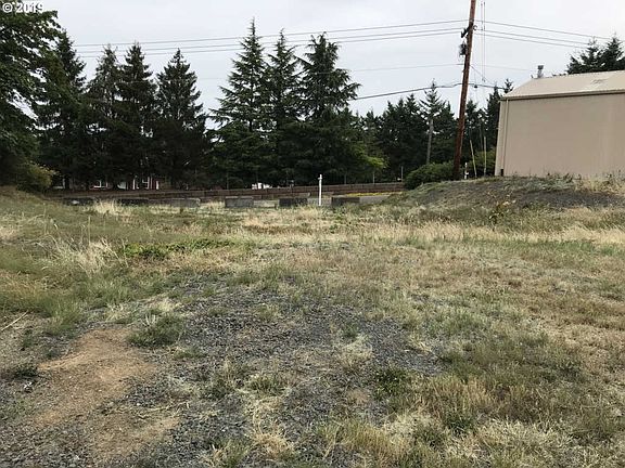 5th image of 1111 S Station Ln