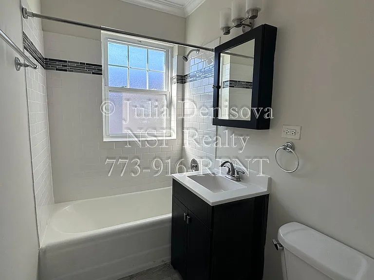 918 Green Bay Rd #B3 — Photo 2