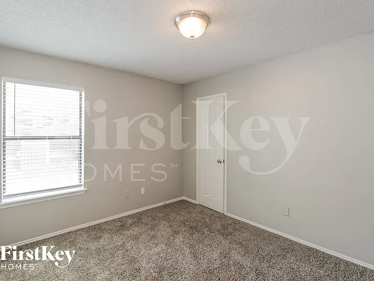 701 Long Hill Ct — Photo 13