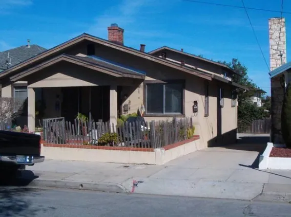 1231 5th St, Monterey, CA 93940