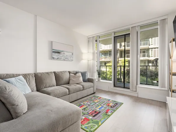 3168 Riverwalk Ave #210, Vancouver, BC V5S 0B8