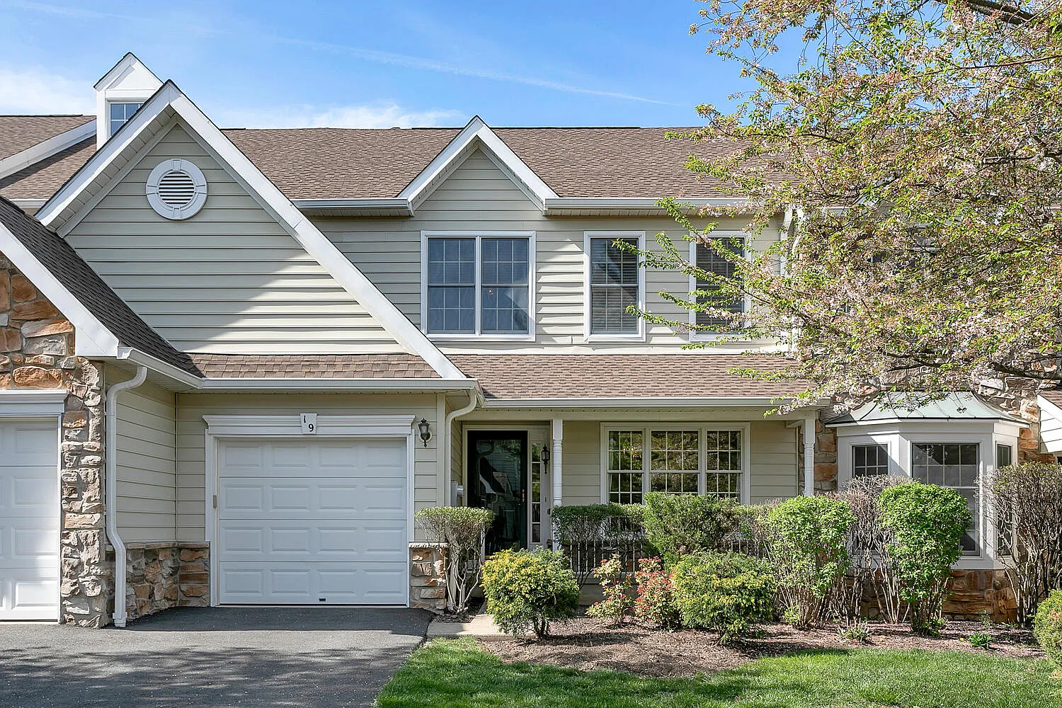 19 Hancock Ct photo 1