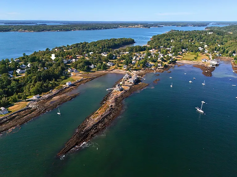 1761 Harpswell Islands Rd #C — Photo 3