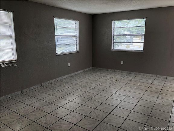 3rd image of 10250 SW 172nd St #0