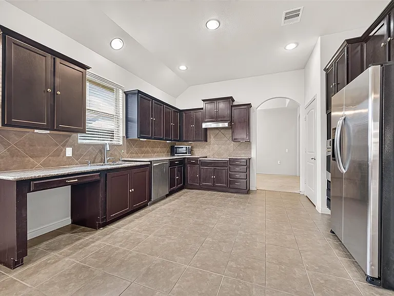 24302 Bella Florence Dr — Photo 20
