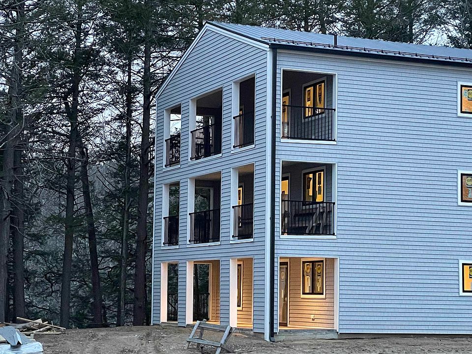 1st image of 30 Ladds Ln #1