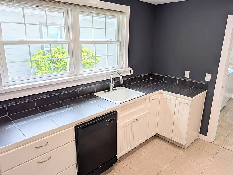 7911 N Woolsey Ave — Photo 11