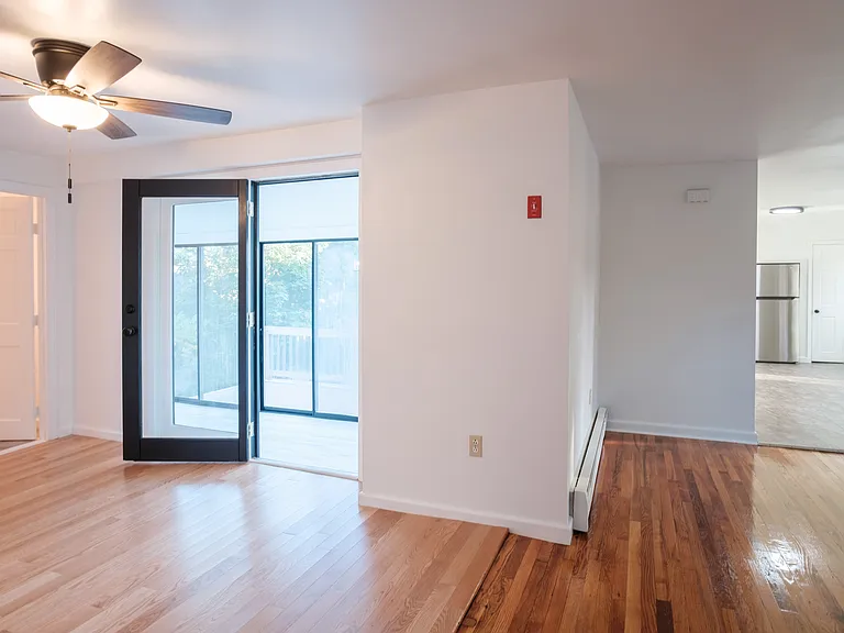 27 Main St #2 — Photo 6