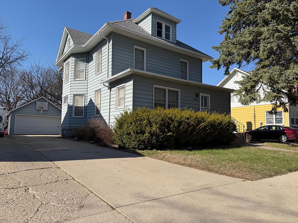 1st image of 1307 8th Ave