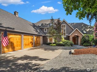 3035 NE 195th Street, Lake Forest Park, WA 98155