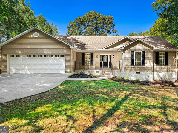 416 Greenbriar Dr, Hartwell, GA 30643