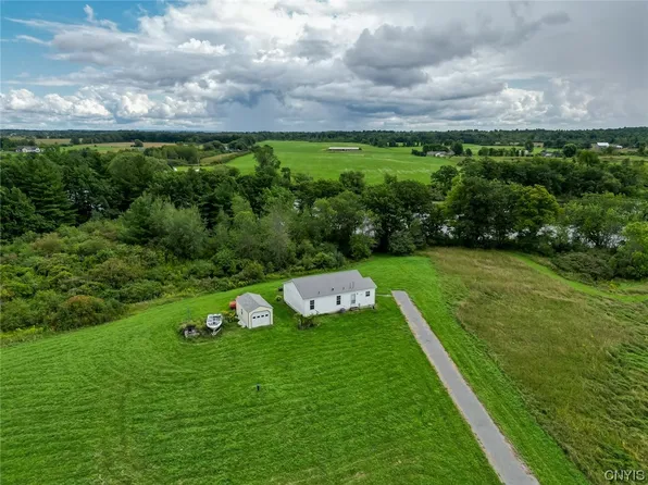 26172 Walrath Rd, Chaumont, NY 13622