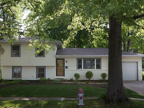 2nd image of 383 Heil Dr