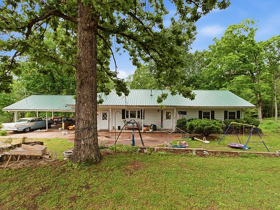 3rd image of 34 Indian Oaks Drive