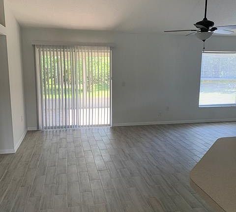 5th image of 39 Louisburg Ln