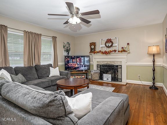 5th image of 201 S Englewood Drive