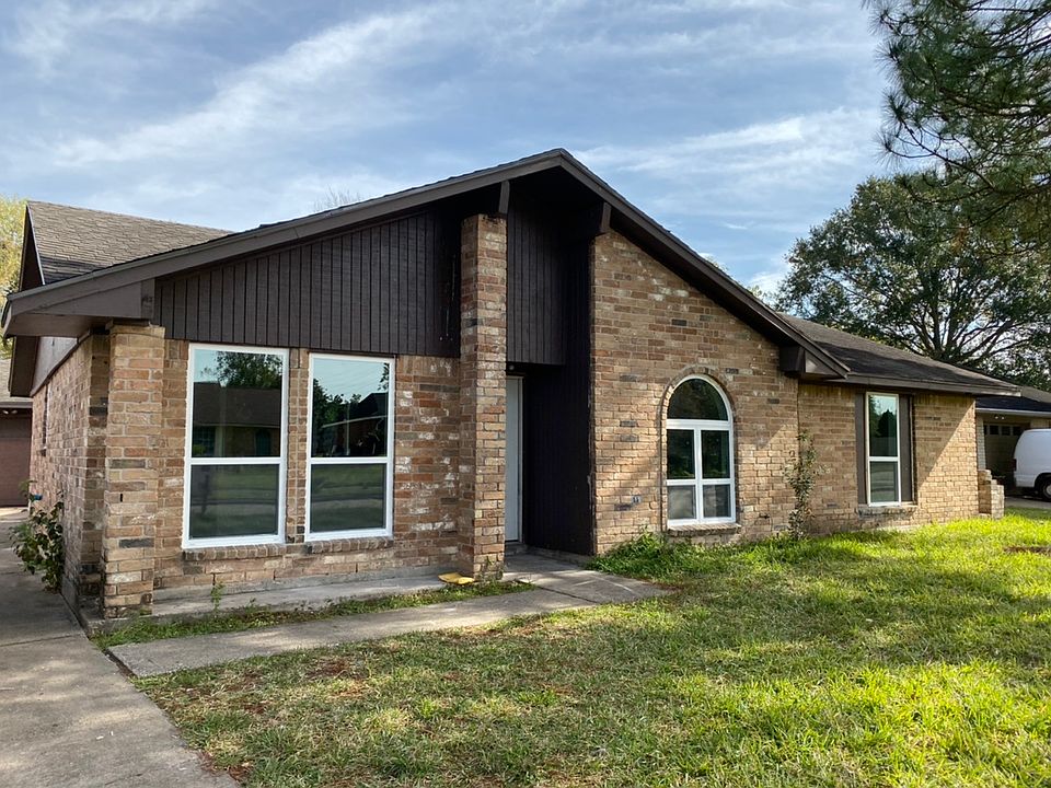 1st image of 10419 Sageyork Dr