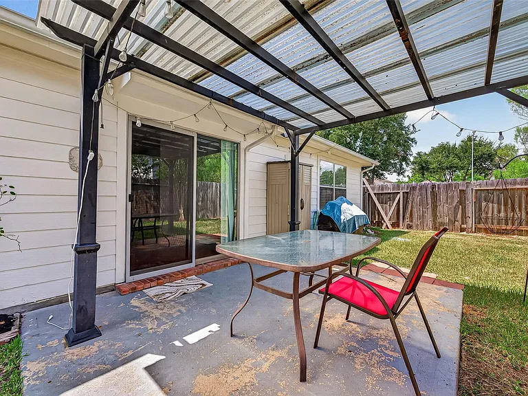 6807 Lauderwick Ct — Photo 41