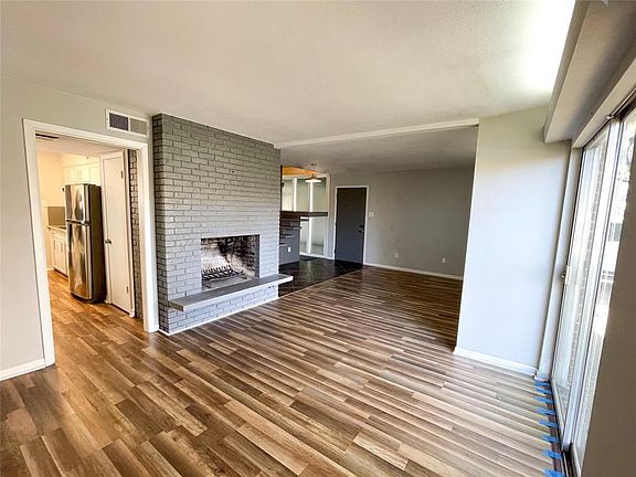 5th image of 1009 Gardendale Dr
