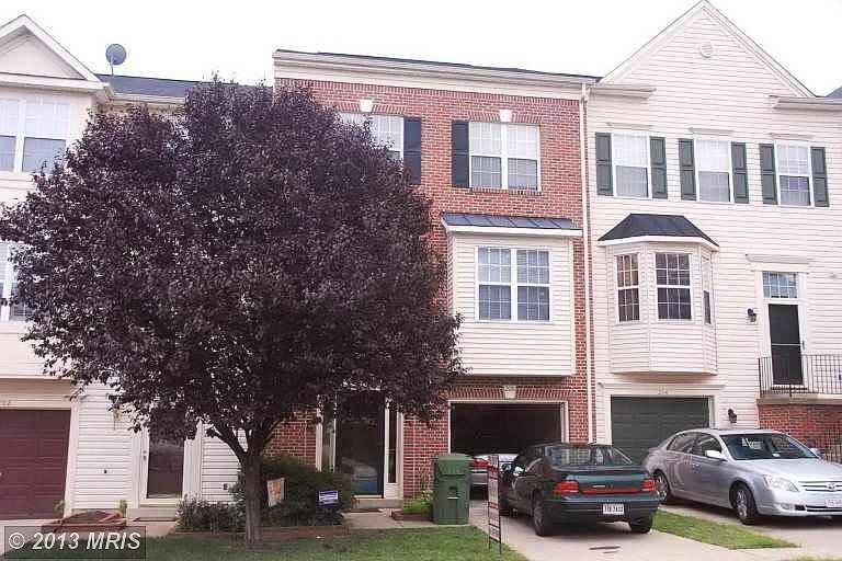 1st image of 206 Park Cove Dr