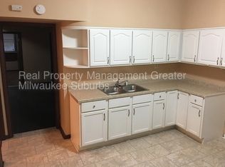 2409 N 25th St, Milwaukee, WI 53206