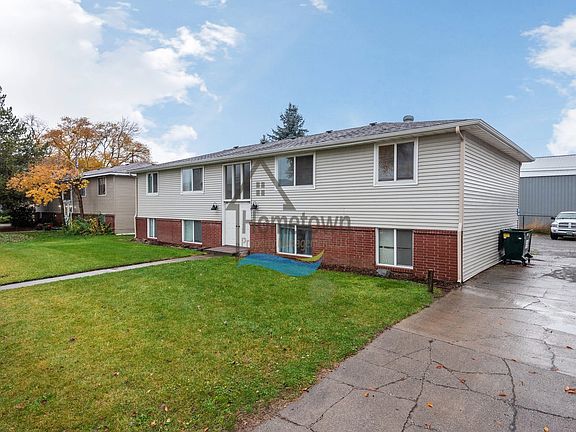 3rd image of 2900 N Julie Ann Ct