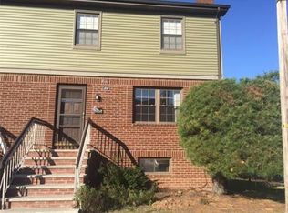 616 Maple Hill Dr, Woodbridge, NJ 07095