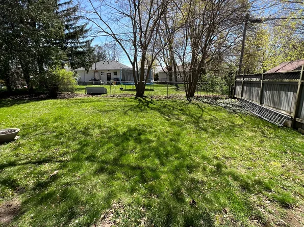 24 Eddy Ave #D, Brantford, ON N3R 2M6