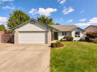 838 SW Filbert St, McMinnville, OR 97128