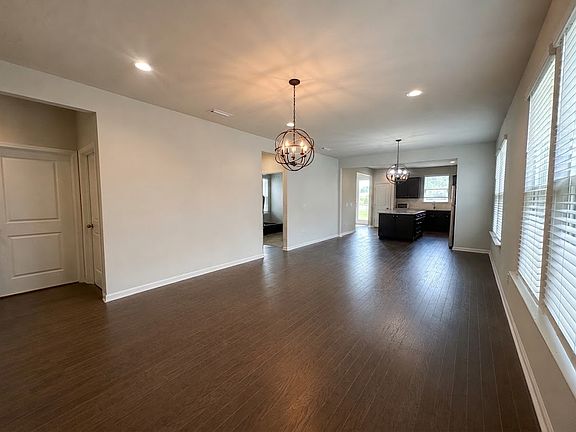 2nd image of 929 Destiny Dr